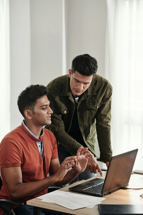 Qu'est-ce qu'un guide et quelle est sa définition ?